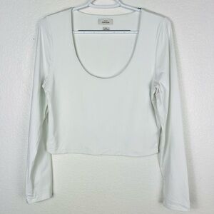 Aritzia Babaton contour long sleeve white crop top size XL